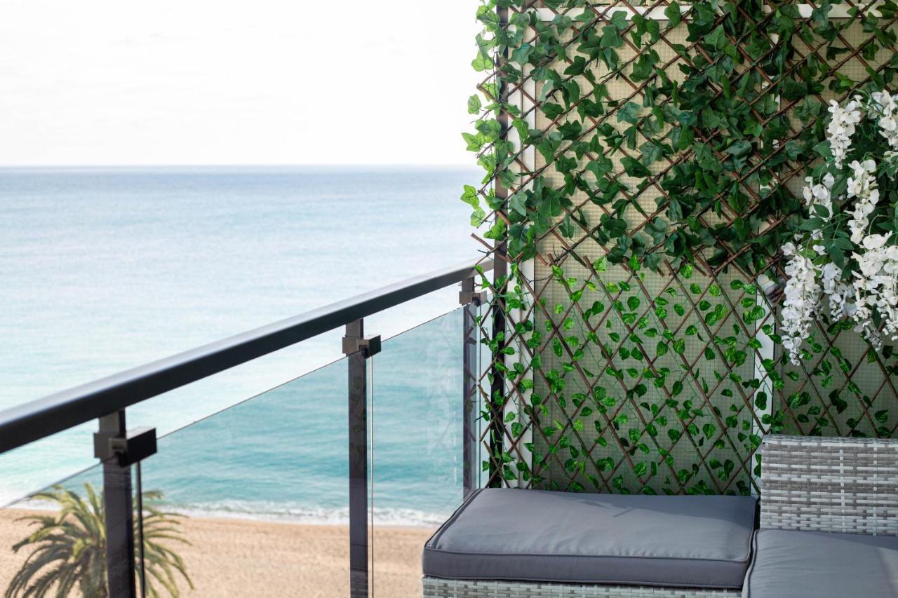 Apartamento Septimo Cielo Primera Linea De Mar Blanes Luaran gambar